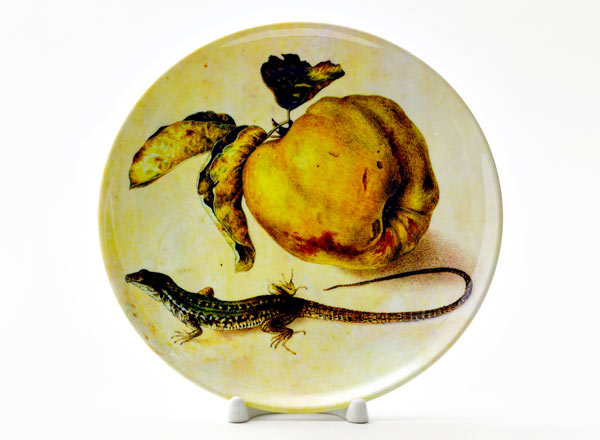 Декоративная тарелка Джованна Гарцони Натюрморт с айвой и ящерицей