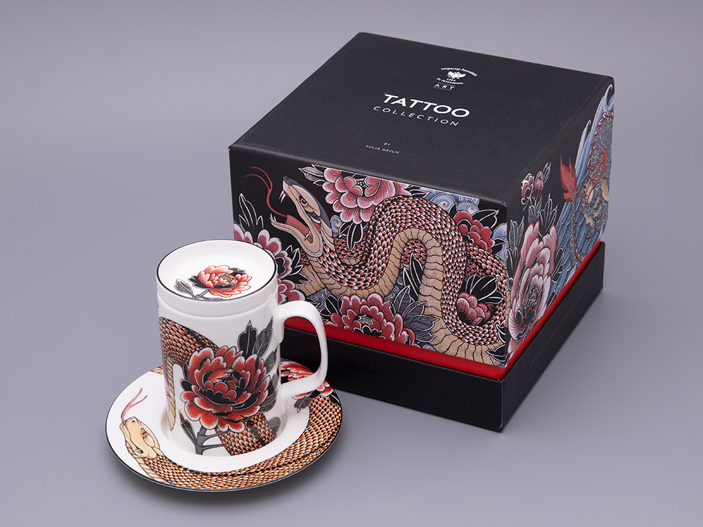 Бокал с блюдцем и крышкой «Tattoo SERPENTA (Татуировка Змея) (Татуировка Змея)» Толстостенный костяной фарфор