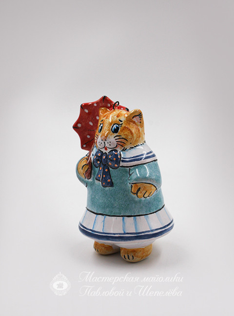 Елочная игрушка «Кошечка с зонтиком» Майолика. 67 x 115 мм.