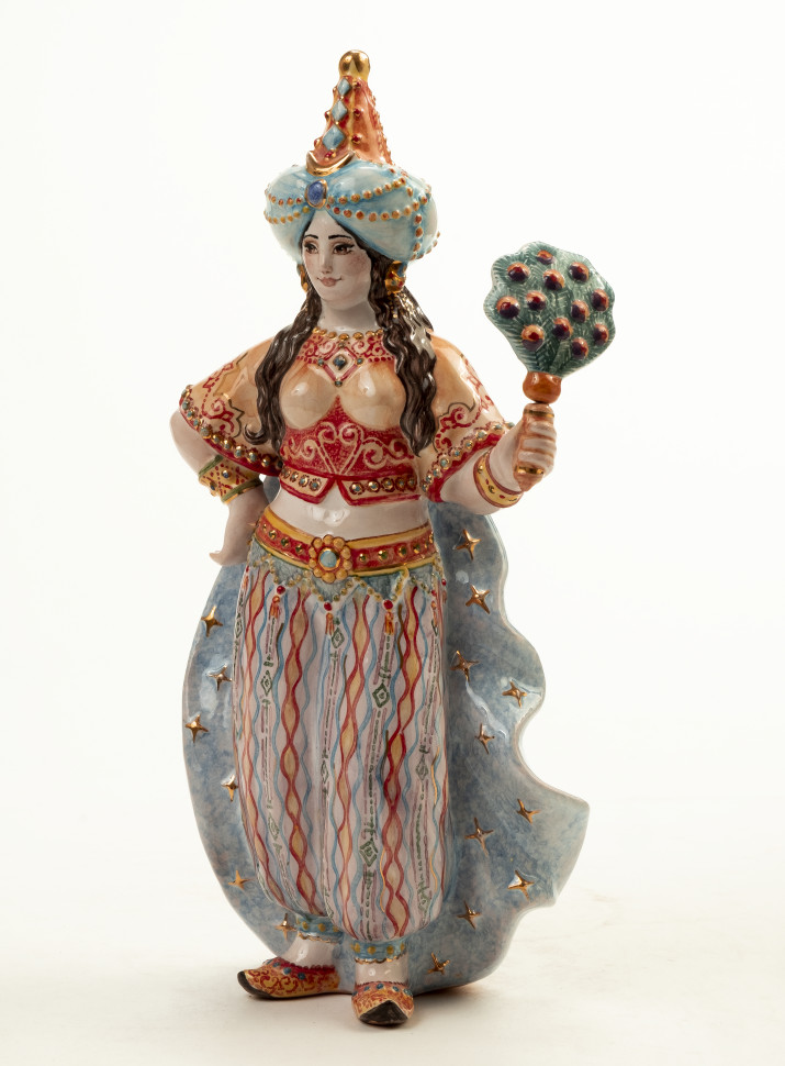 Скульптура «Сказка о золотом петушке. Шамаханская царица» Майолика. 125 x 235 мм.