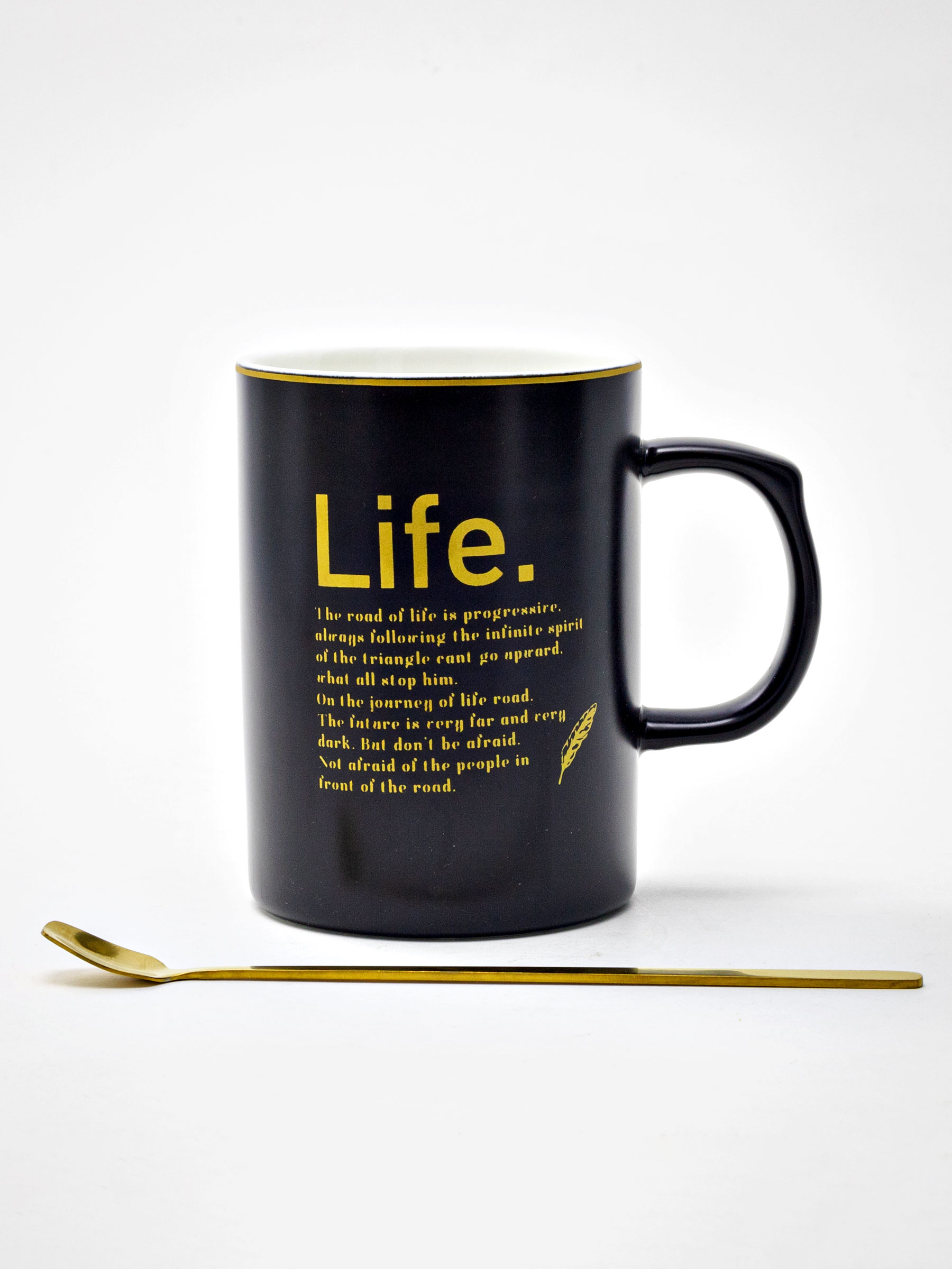 Кружка с ложкой «Life» 1/2 Форма: Royal Classics. Керамика. 480 мл.