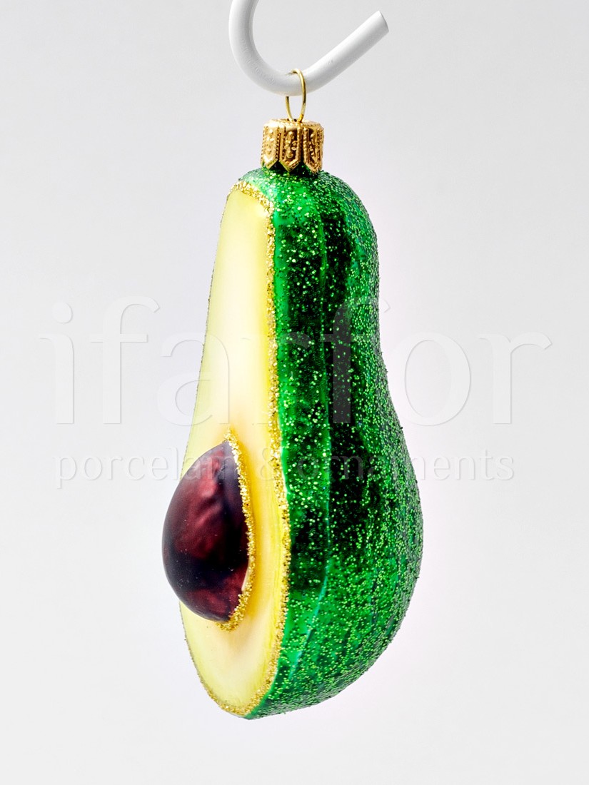 Елочная игрушка «Авокадо» Стекло. 55 x 107 мм.