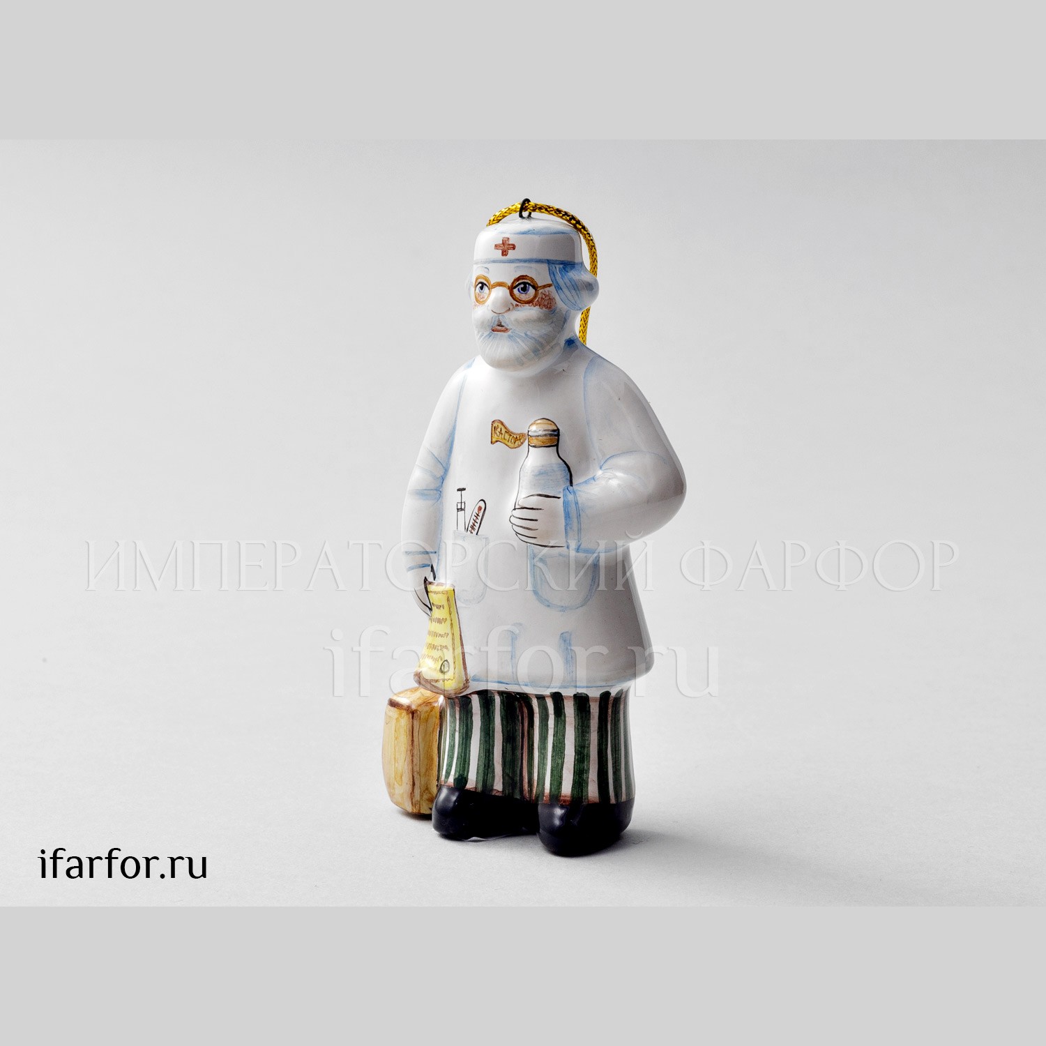 Елочная игрушка «Айболит» Форма: Айболит. Майолика. 55 x 115 мм.