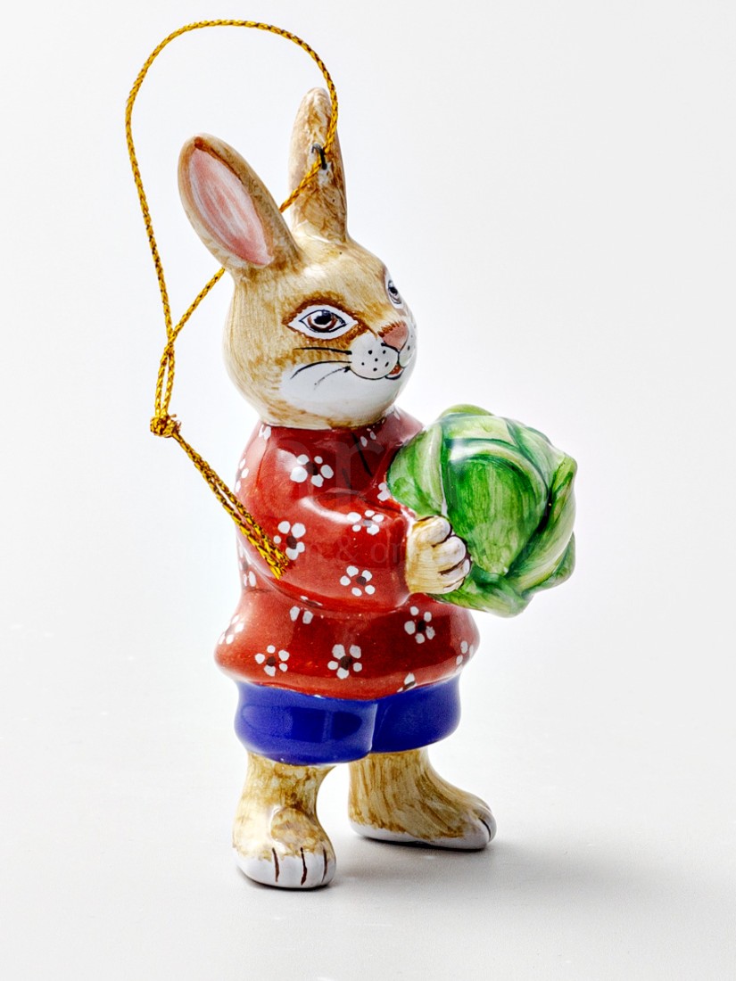 Елочная игрушка «Заяц с капустой» Форма: Заяц с капустой. Майолика. 45 x 45 x 105 мм.