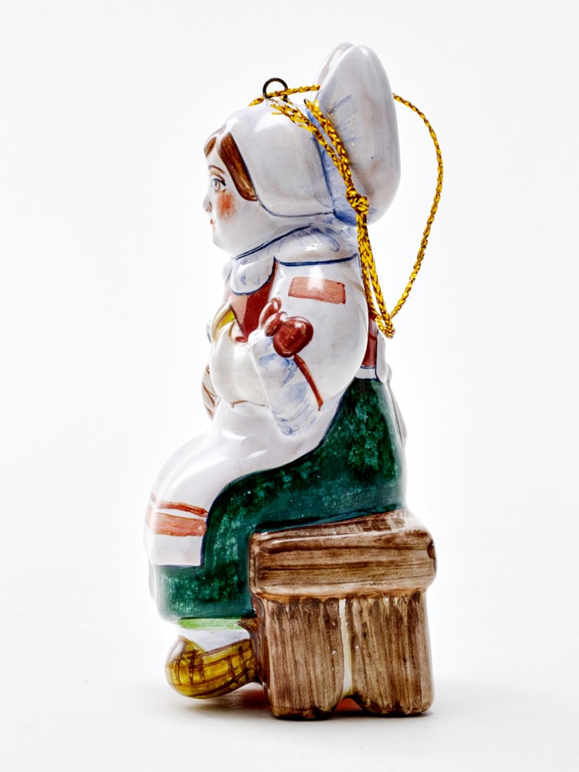 Елочная игрушка «Двенадцать месяцев. Дочка» Майолика. 50 x 90 мм.