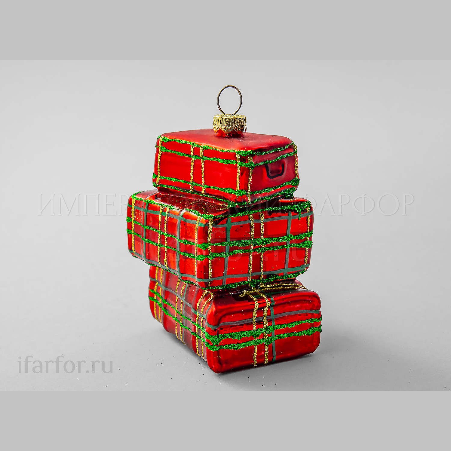 Елочная игрушка «Набор чемоданов» Форма: Набор чемоданов. Стекло. 160 мм.