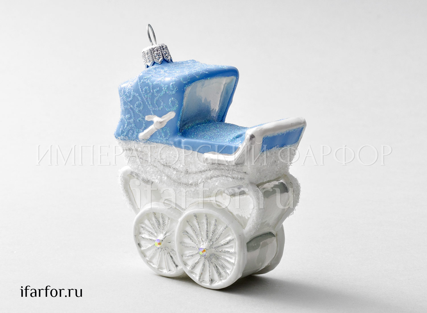 Елочная игрушка «Детская коляска голубая высокая» Стекло. 100 мм.