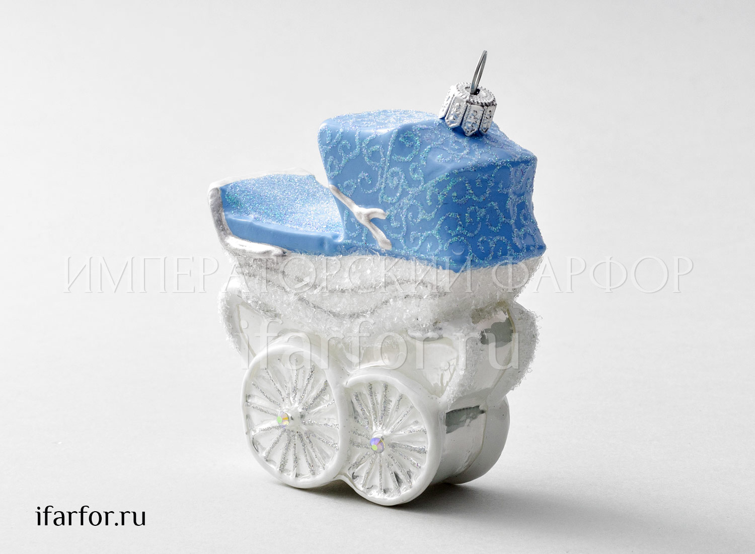 Елочная игрушка «Детская коляска голубая высокая» Стекло. 100 мм.