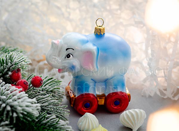 Christmas tree toy Elephant on wheels