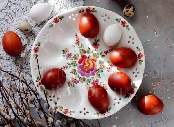 Easter plate for eggs Steppe flowers 