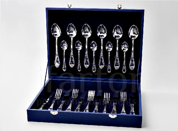 Set of cutlery in wood box Embassy 6/24 Without decoration