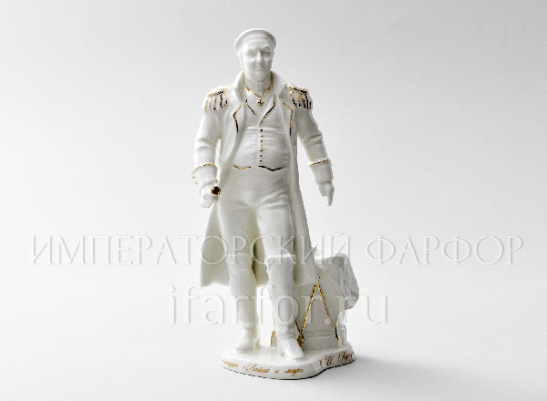 Sculpture Kutuzov War and Peace. Kutuzov white with goldrn