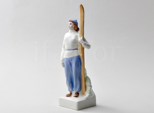 Скульптура Лыжница Ретро. Лыжница