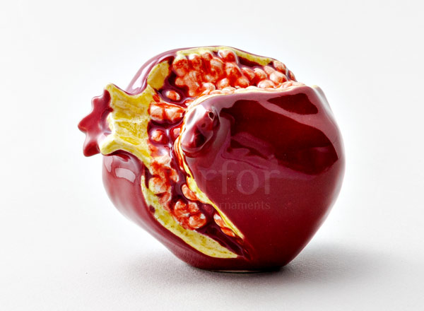 Sculpture Pomegranate with seeds