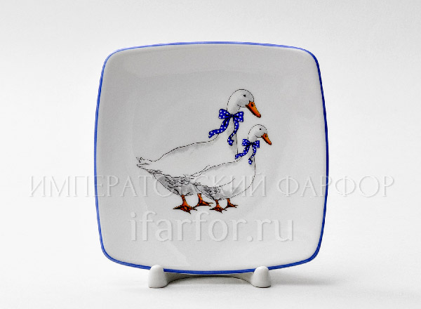 Блюдце квадратное Гуси DUBI