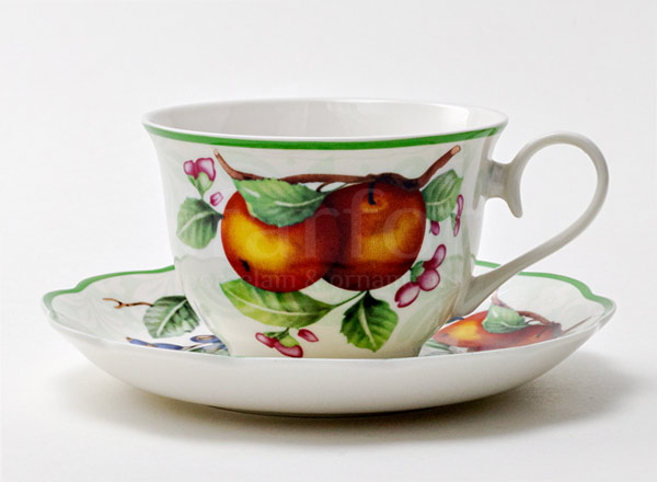 Cup and saucer tea Fruits. Peaches Royal Classics