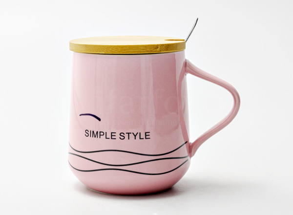 Кружка с крышкой и ложкой SIMPLE STYLE розовая Royal Classics