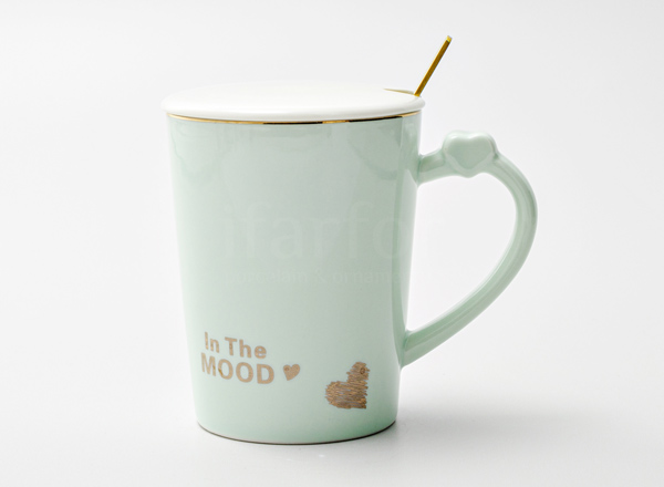 Mug with lid and spoon In the mood Royal Classics