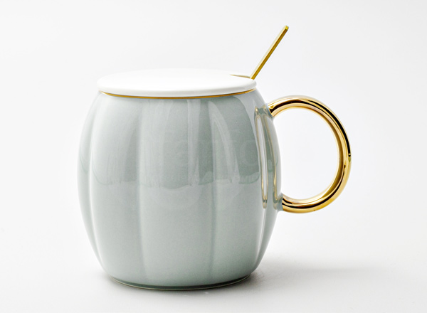 Mug with lid and spoon Grey Royal Classics