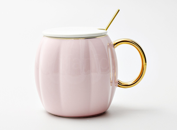 Mug with lid and spoon Pink Royal Classics