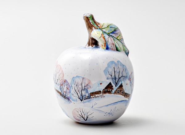 Sculpture Apple Winter