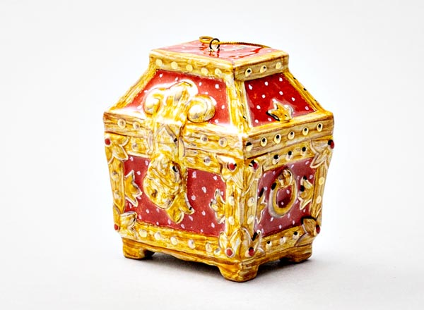 Christmas tree toy Chest The Tale of Tsar Saltan. Chest 1