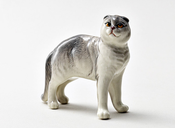 Sculpture Gray fold cat