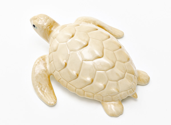 Sculpture Turtle large beige