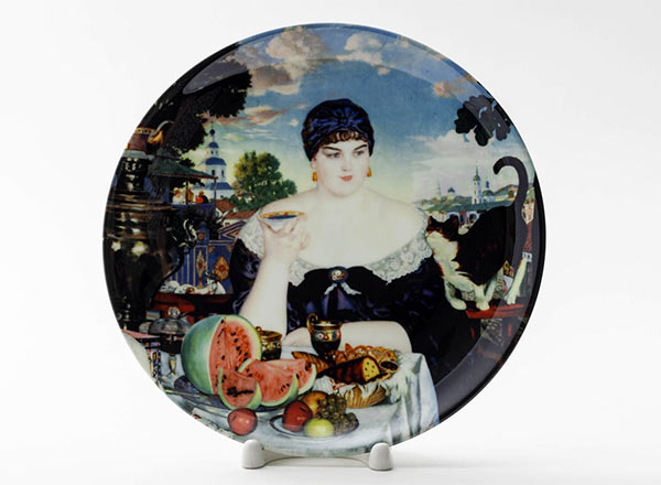 Decorative plate Kustodiev Boris The merchants wife at tea