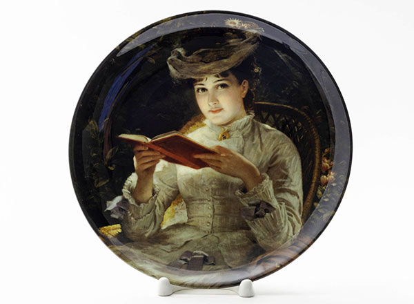 Decorative plate Unknown artist A summer beauty