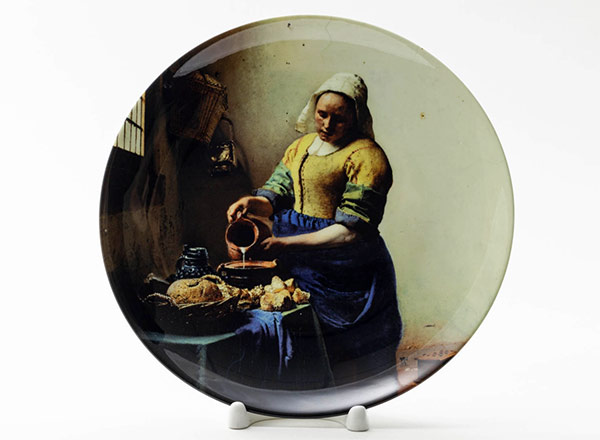 Decorative plate Johannes Vermeer The milkmaid