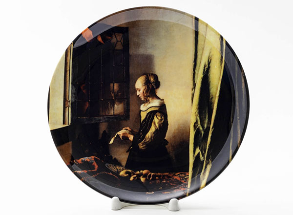 Декоративная тарелка Ян Вермеер Девушка, читающая письмо у открытого окна