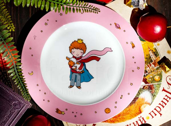 Plate flat Little Prince. Strawberry