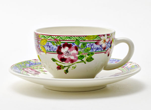 Cup and saucer tea MILLEFLEURS GIEN Champagne