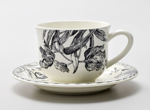 Cup and saucer tea TULIPES NOIRES GIEN Champagne