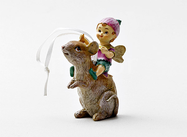 Елочная игрушка Малышка-фея на мышке