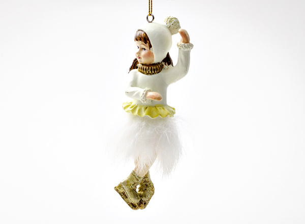 Елочная игрушка Девочка на коньках 1