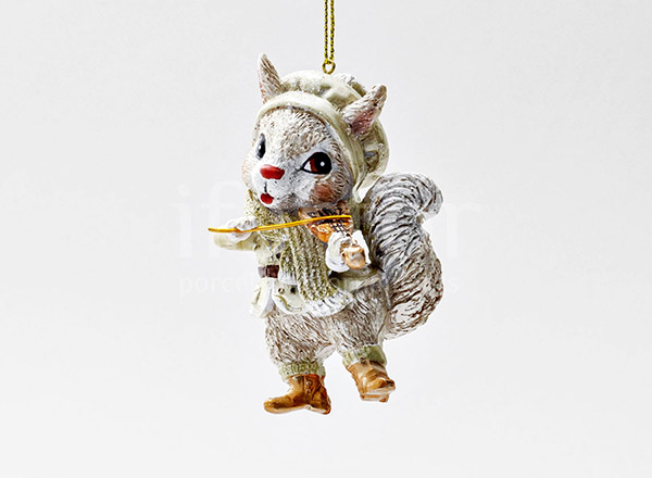 Christmas tree toy Squirrel with violin