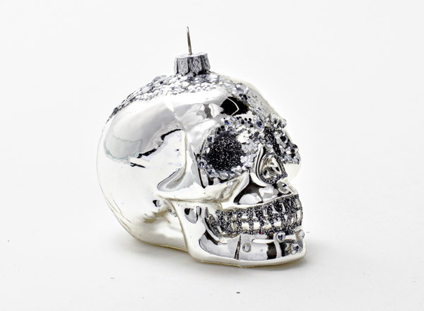 Елочная игрушка Череп серебряный