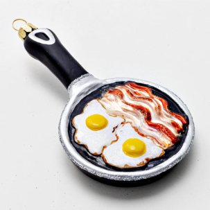 Елочная игрушка Яичница с беконом на сковороде