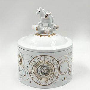 Шкатулка с пегасом