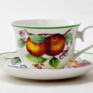 Чашка с блюдцем чайная Фрукты. Персики 1/2 Royal Classics