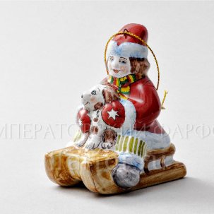 Елочная игрушка Мальчик на санках с собачкой