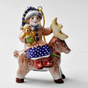 Елочная игрушка Девочка с мишкой на олене