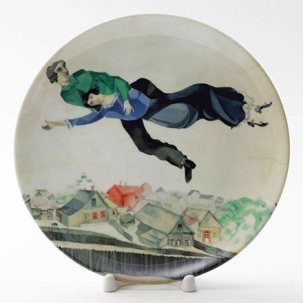 Декоративная тарелка Полет над городом