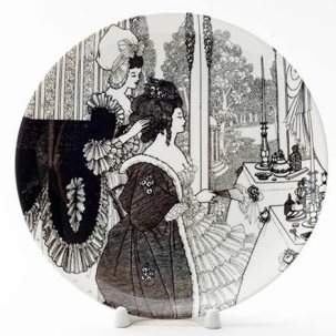 Декоративная тарелка Красавица перед зеркалом