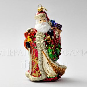 Елочная игрушка в подарочной коробке Дед Мороз с венком и посохом 115 x 175 мм.