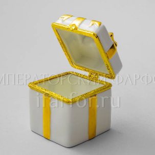 Елочная игрушка Подарочная коробка