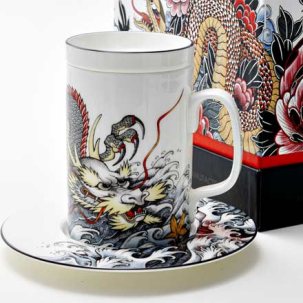 Бокал с блюдцем и крышкой в подарочной коробке Tattoo. Dragon 390 мл.