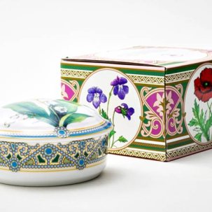 Туалетная коробочка в подарочной коробке Цветы и ягоды России. Ландыш майский Круглая